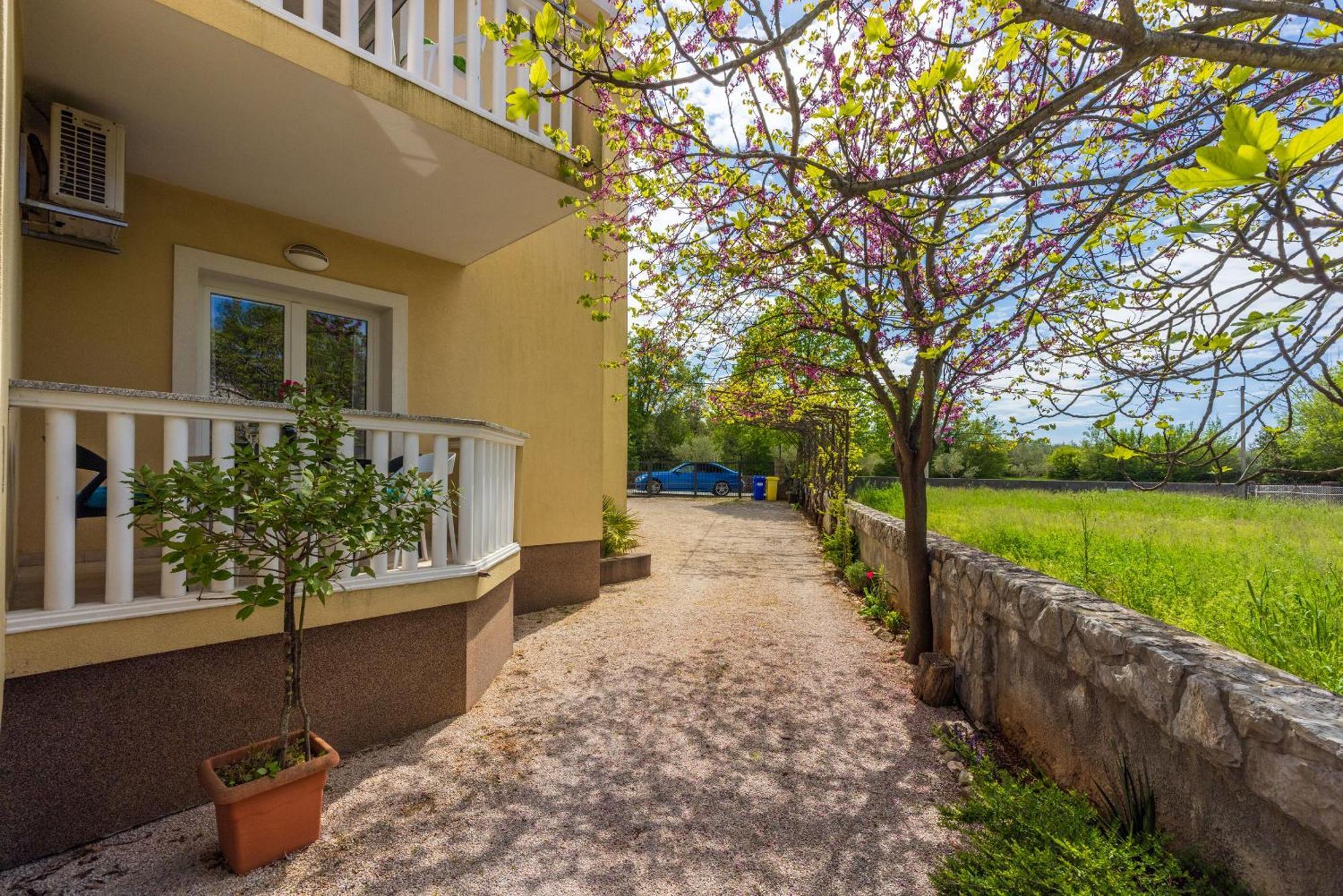 Apartments Vesna Malinska Eksteriør bilde
